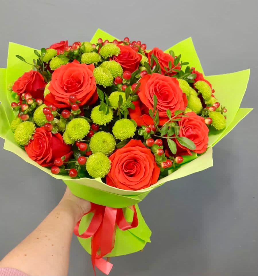 Букет цветов из: Хризантемы и Розы в Мещовске