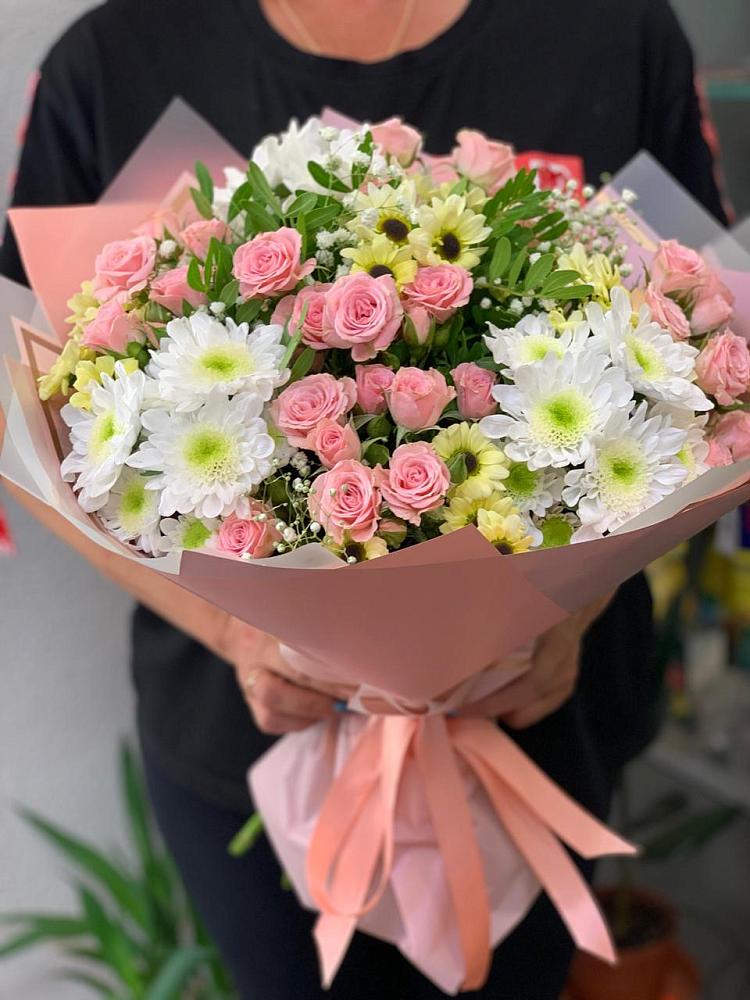 Букет цветов из: Розы и Хризантемы в Мещовске