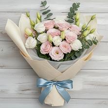 Букет цветов из:  Лизиантусы в Мещовске