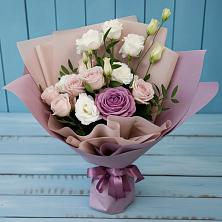 Букет цветов из:  Розы и Лизиантусы в Мещовске