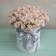 Цветочная композиция из Розы в шляпной коробке в Мещовске