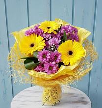 Букет цветов из:  Хризантемы и Герберы в Мещовске
