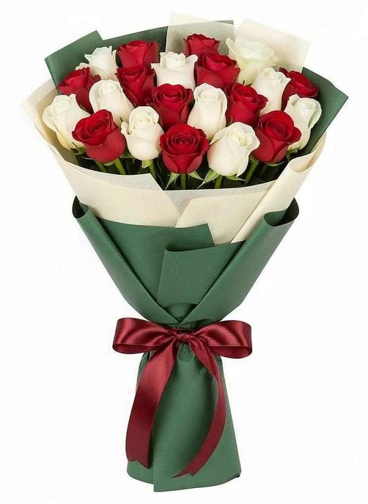 Букет Микс из красных и белых роз в Мещовске