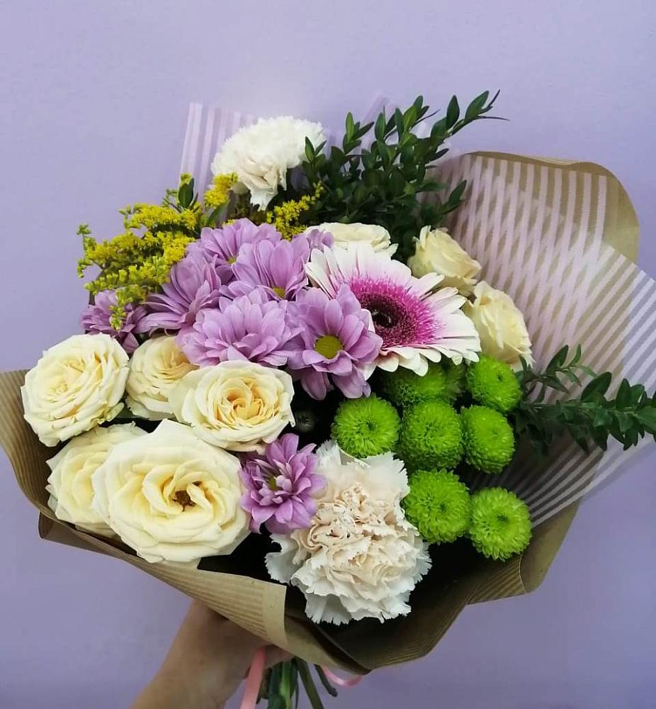 Букет цветов из: Хризантемы, Розы, Гвоздики и Герберы в Мещовске