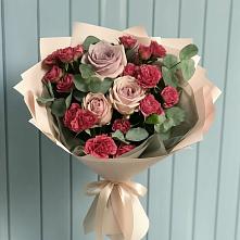 Букет цветов из:  Гвоздики и Розы в Мещовске