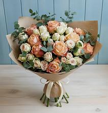 Букет цветов из:  Альстромерии и Розы в Мещовске